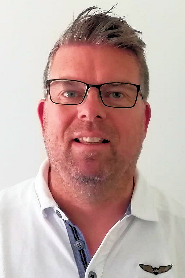 pasfoto_Jur_Perton.jpg