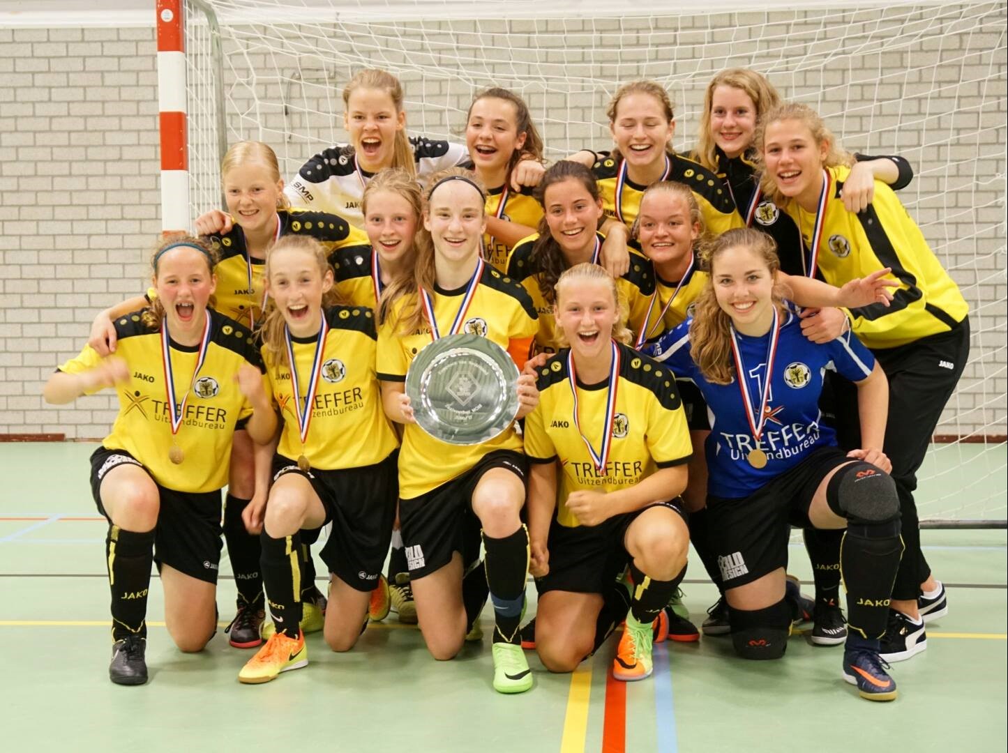 MO18 kampioen