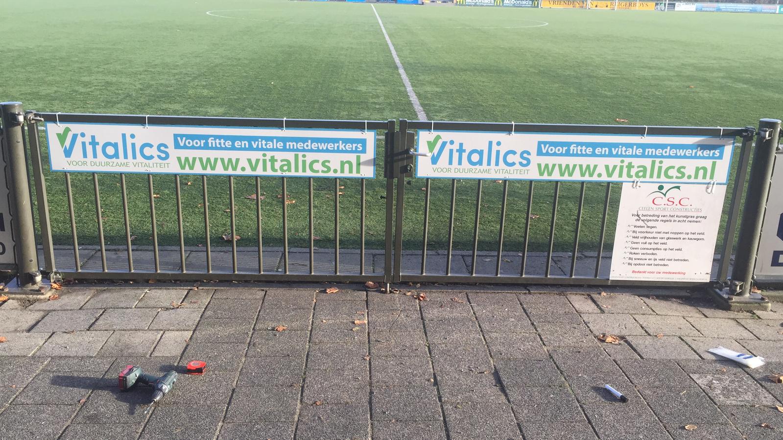 vitalics op hek