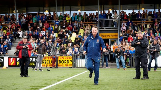 Louis van Gaal bij Reiger Boys